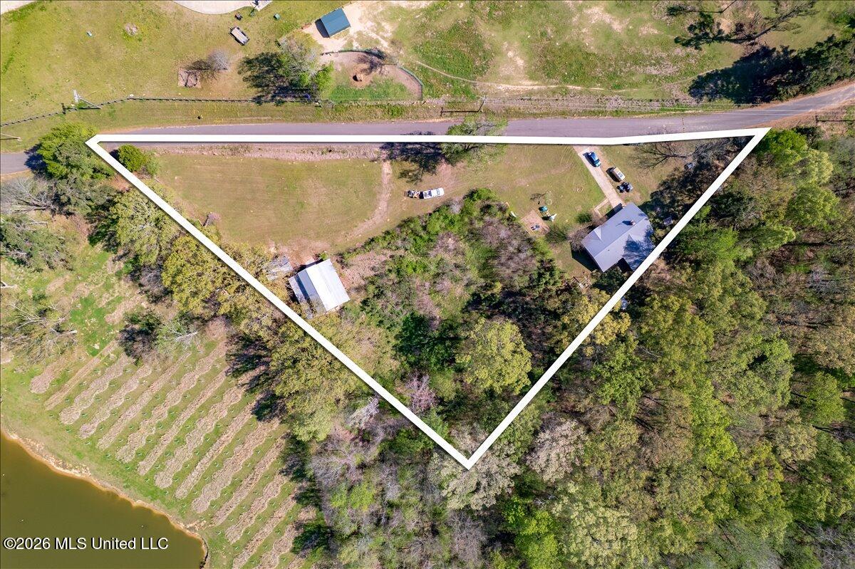 2081 Johnston Road Benton, MS 39039 - Photo 26 of 32 39-DJI_0991 lotline2