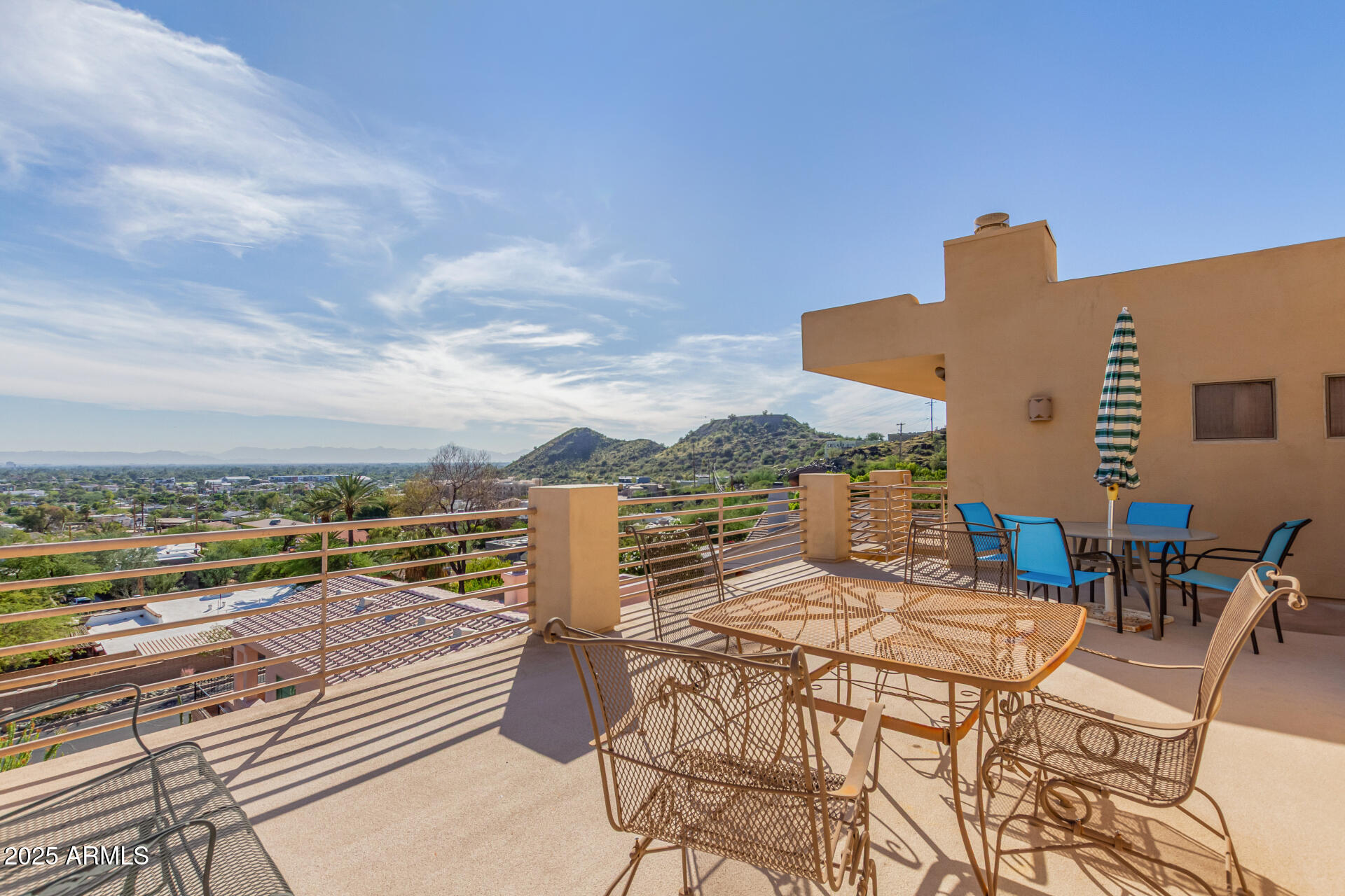 31 West Beryl Avenue Phoenix, AZ 85021 - Photo 37 of 65 a view of a terrace with sitting area