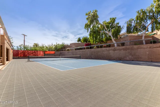 $930,000 | 31 West Beryl Avenue, Phoenix, AZ 85021