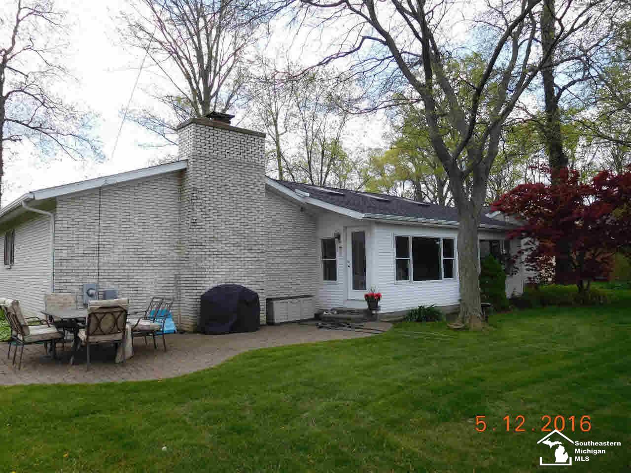 1364 Strasburg Road Monroe, MI 48161 - Photo 7 of 36 21147553-6.JPG