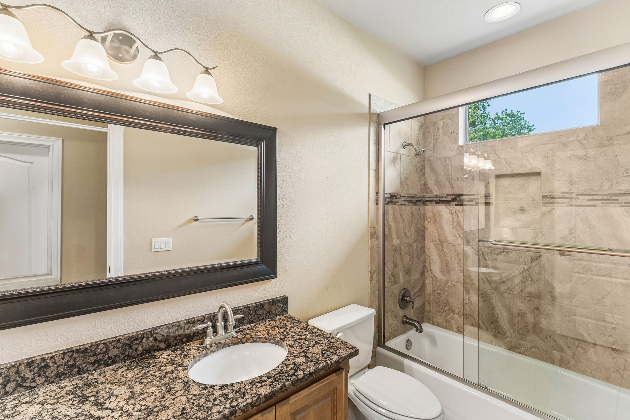 4802 Hidden Springs Trail Georgetown, TX 78633 - Photo 22 of 38 Secondary bath just steps away from secondary bedroom.