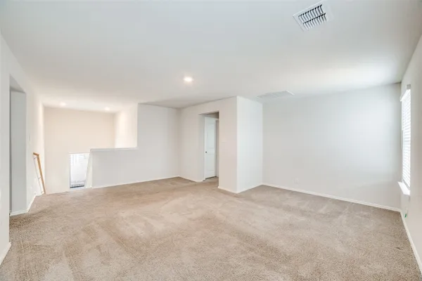 $1,800 | 10054 Bur Sedge, San Antonio, TX 78254