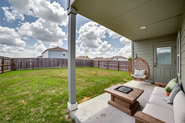 $1,800 | 10054 Bur Sedge, San Antonio, TX 78254