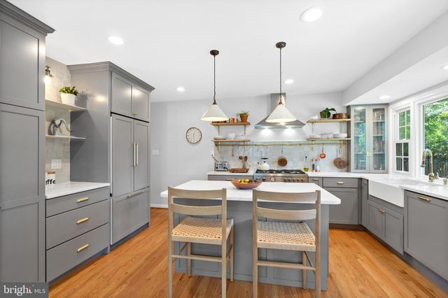 $862,500 | 8423 Fort Hunt Road, Alexandria, VA 22308