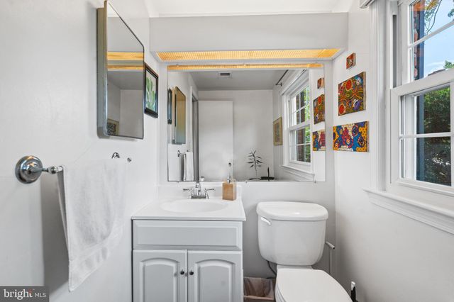 $862,500 | 8423 Fort Hunt Road, Alexandria, VA 22308