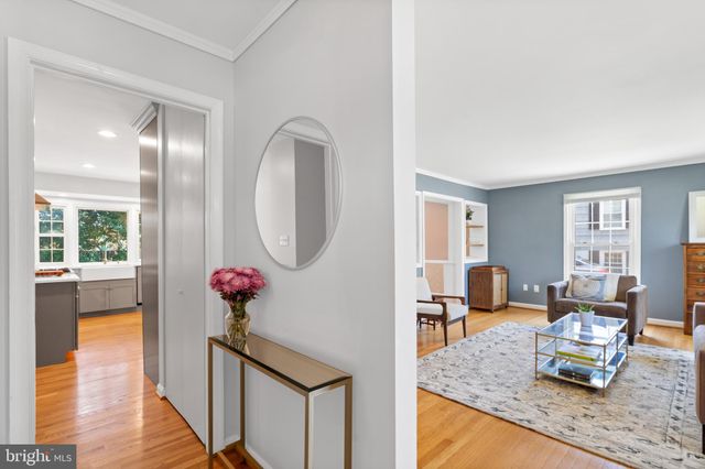 $862,500 | 8423 Fort Hunt Road, Alexandria, VA 22308