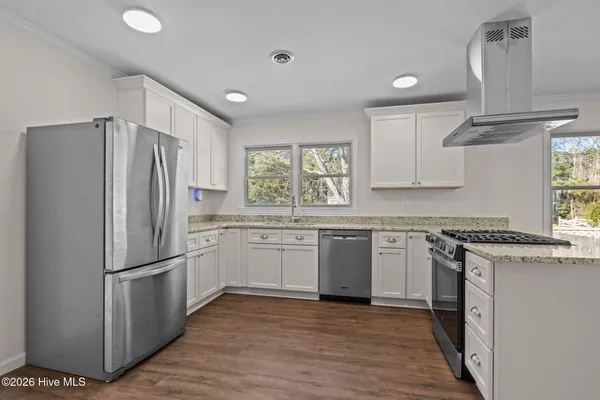 $395,000 | 115 Olga Road, Beaufort, NC 28516