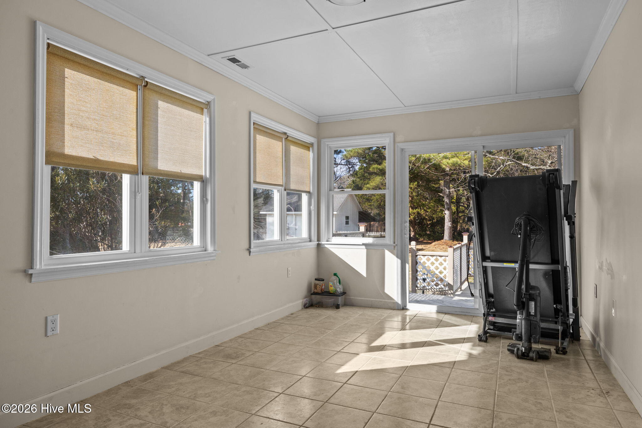 115 Olga Road Beaufort, NC 28516 - Photo 28 of 45 Sun room flex space