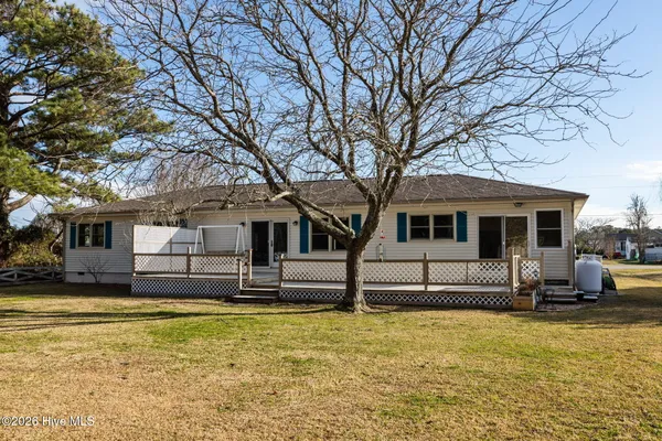 $395,000 | 115 Olga Road, Beaufort, NC 28516