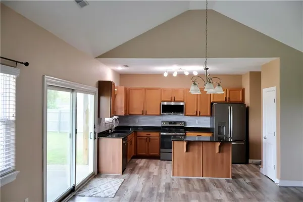 $279,500 | 396 Southeast 981st Road, Knob Noster, MO 65336