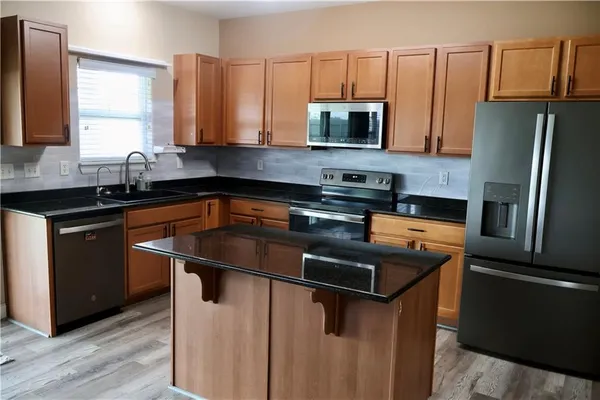 $279,500 | 396 Southeast 981st Road, Knob Noster, MO 65336