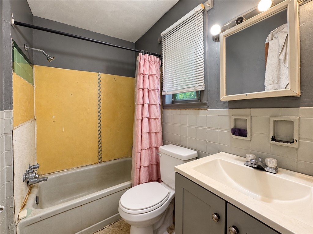 164 Otis Street Rochester, NY 14606 - Photo 18 of 22 Gallery Image 18