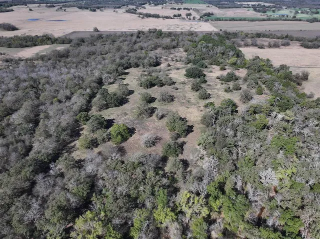 $850,000 | 1009 County Road 412, Chilton, TX 76632