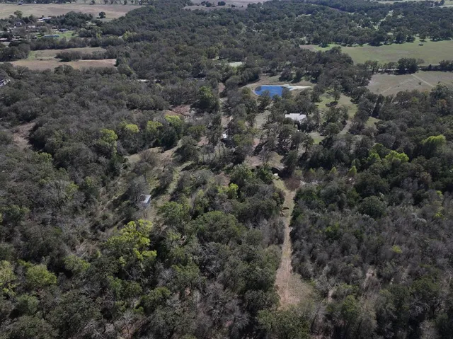 $850,000 | 1009 County Road 412, Chilton, TX 76632