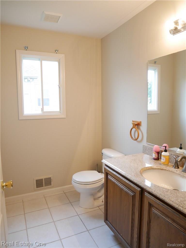 2592 Brilliance Rochester, MI 48309 - Photo 18 of 28 Brilliance 513.JPG