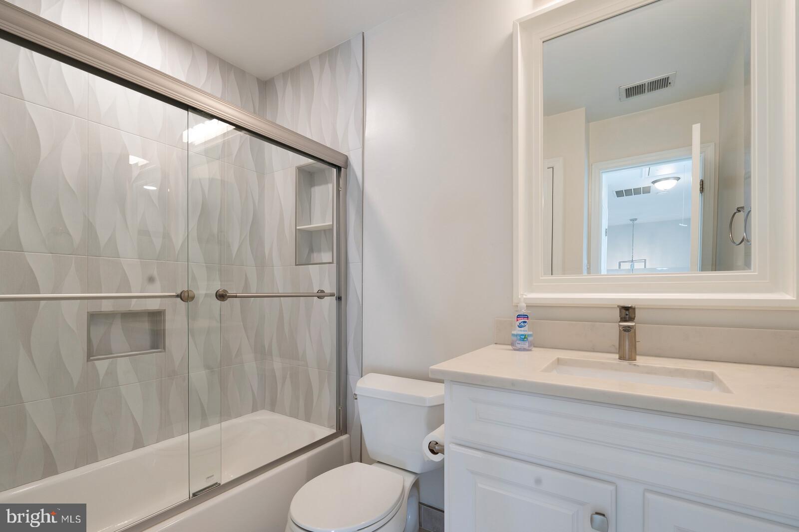 18217 Coachmans Road Germantown, MD 20874 - Photo 25 of 37 Gallery Image 25