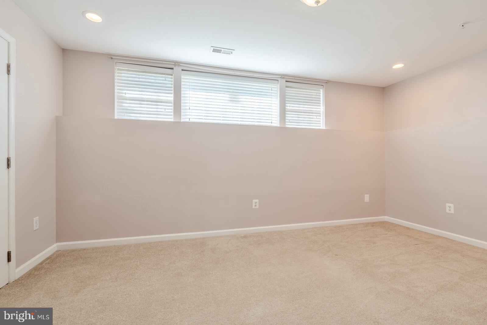 18217 Coachmans Road Germantown, MD 20874 - Photo 31 of 37 Gallery Image 31