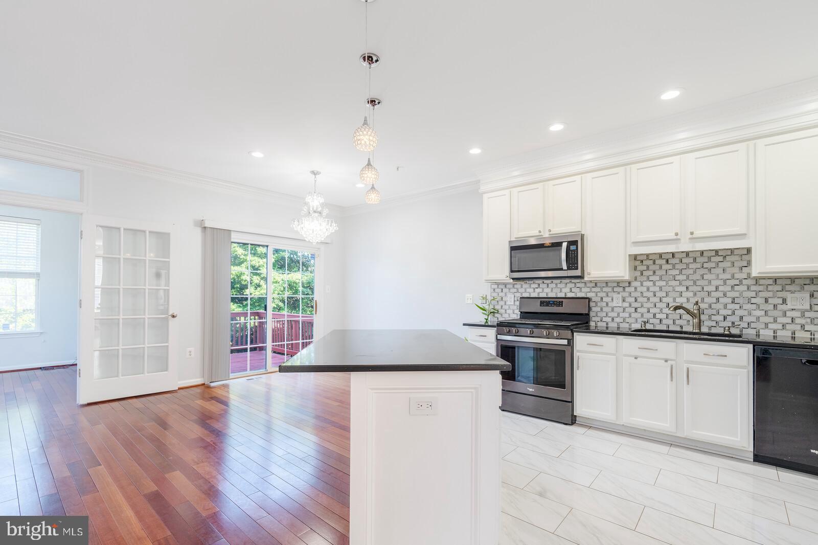 18217 Coachmans Road Germantown, MD 20874 - Photo 8 of 37 Gallery Image 8