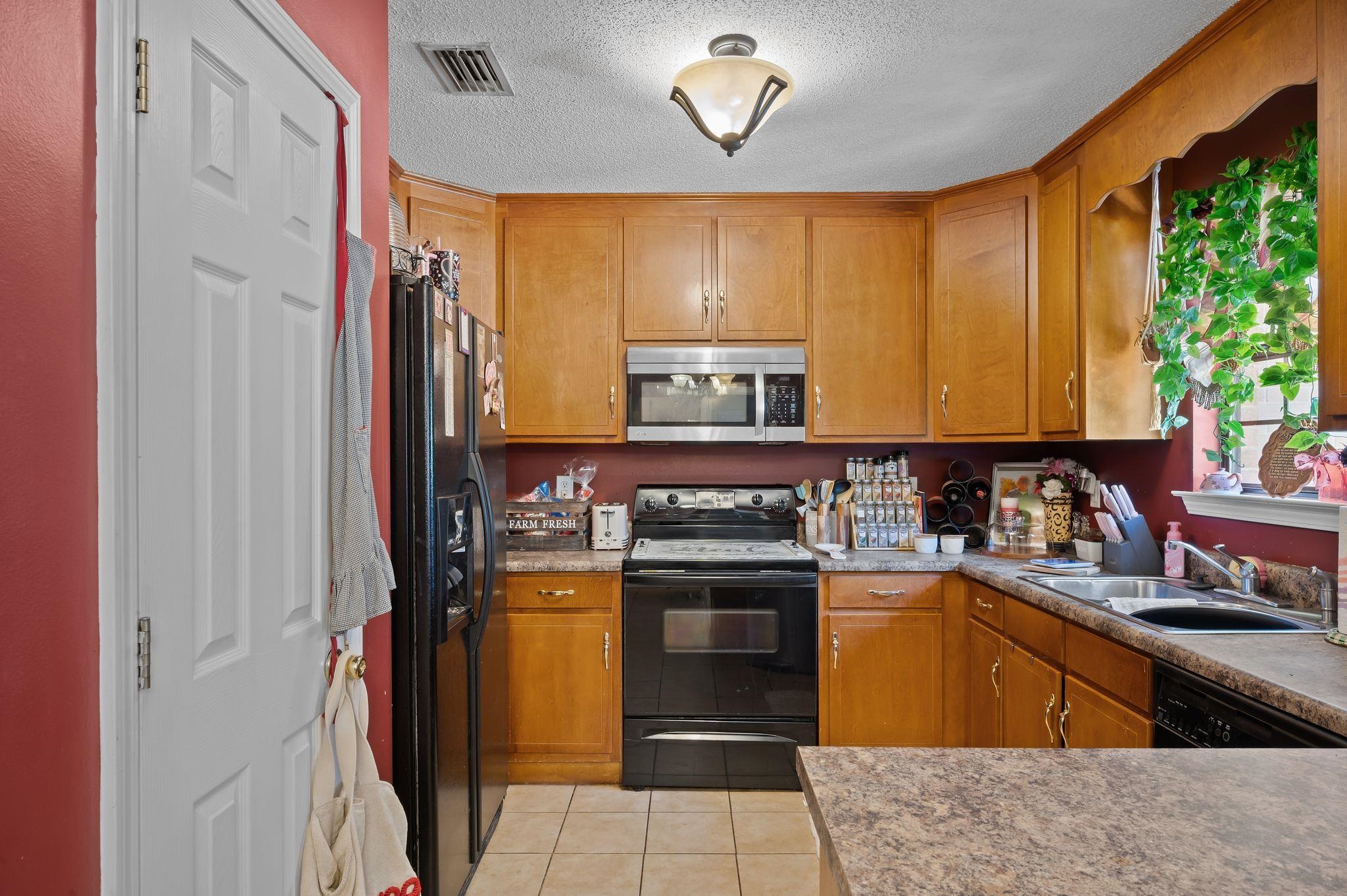 52923 Ammons Road Perdido, AL 36562 - Photo 16 of 35 Kitchen