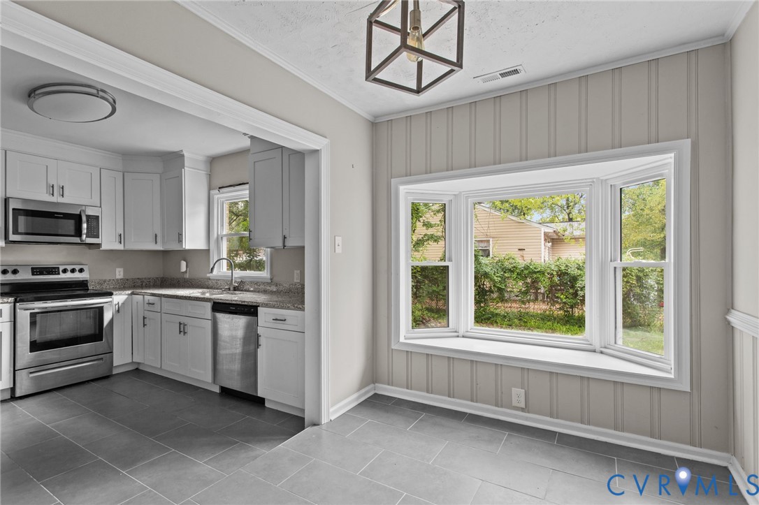 2619 Forest Hills Road Petersburg, VA 23805 - Photo 13 of 49