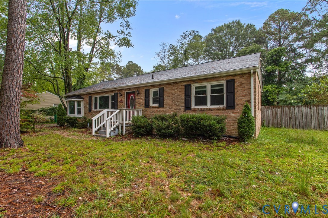2619 Forest Hills Road Petersburg, VA 23805 - Photo 2 of 49