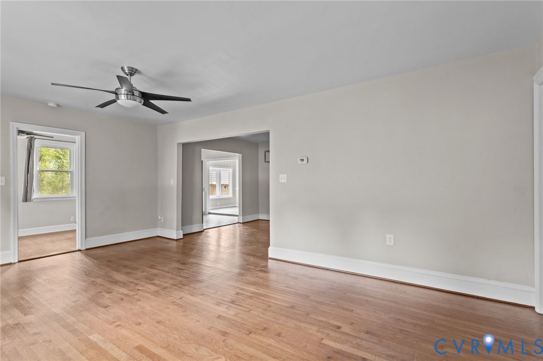 2619 Forest Hills Road Petersburg, VA 23805 - Photo 4 of 49