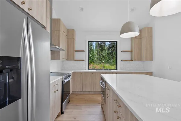 $649,000 | 7 Moonglow Circle, Garden Valley, ID 83622