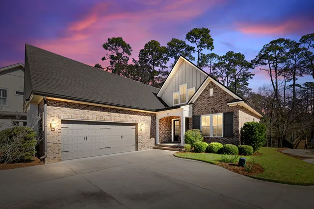 $884,900 | 4444 Colleen Cove, Niceville, FL 32578