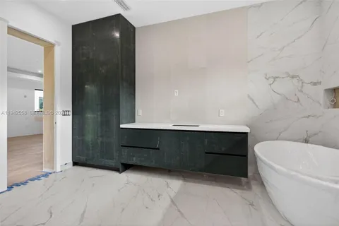 $2,199,000 | 809 Southwest 12th Avenue, Fort Lauderdale, FL 33312