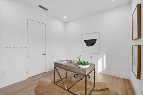 $2,199,000 | 809 Southwest 12th Avenue, Fort Lauderdale, FL 33312