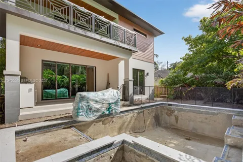 $2,199,000 | 809 Southwest 12th Avenue, Fort Lauderdale, FL 33312