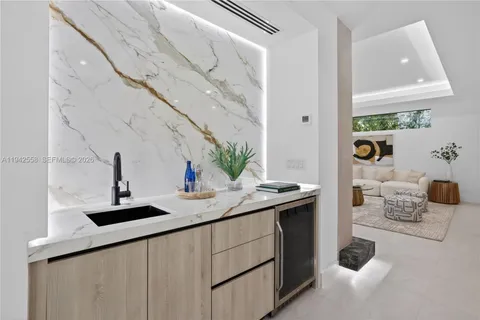 $2,199,000 | 809 Southwest 12th Avenue, Fort Lauderdale, FL 33312