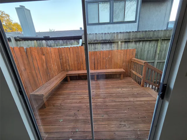 $1,550 | 42 Silver Creek Drive, Conroe, TX 77301