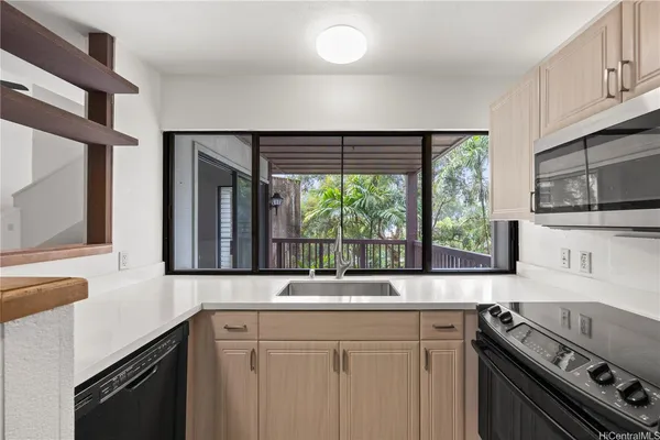$3,100 | 46-048 Aliikane Place, Unit 2222, Kaneohe, HI 96744