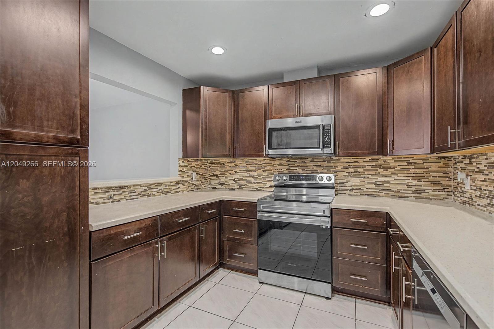 11860 Southwest 81st Road, Unit 11860 Pinecrest, FL 33156 - Photo 4 of 24