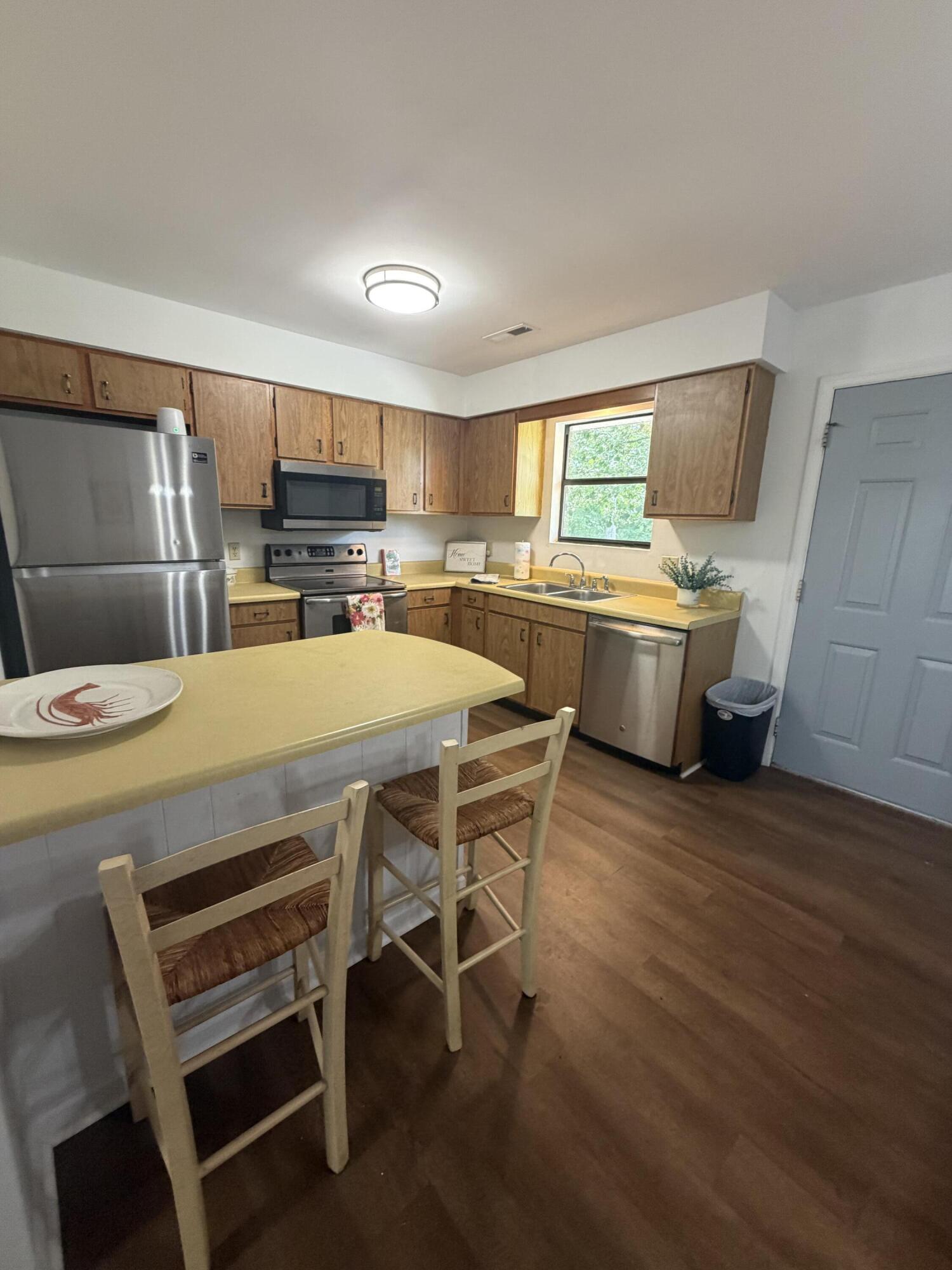 6586 Browning Gate Road Estill, SC 29918 - Photo 8 of 28