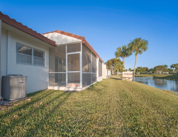$2,000 | 438 Lake Carol Drive, West Palm Beach, FL 33411