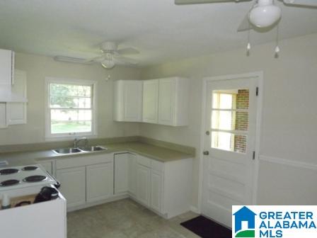 349 East Glade Road Anniston, AL 36206 - Photo 2 of 17