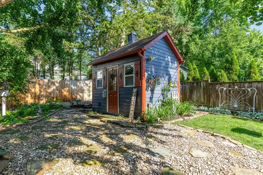 5426 Mission Road Fairway, KS 66205 - Photo 35 of 40