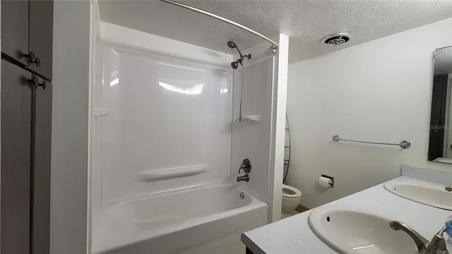 $1,300 | 415 Northwest 39th Road, Unit E, Gainesville, FL 32607