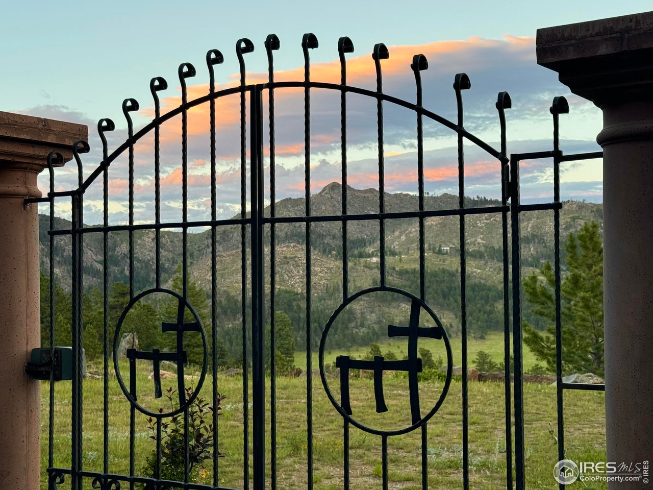 9200 Old Flowers Road Bellvue, CO 80512 - Photo 13 of 50