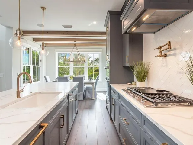 $3,499,000 | 421 Alamanda Road, Anna Maria, FL 34216