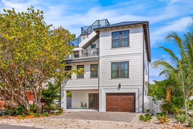 $3,499,000 | 421 Alamanda Road, Anna Maria, FL 34216