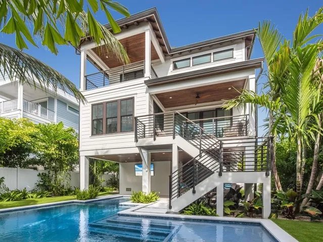 $3,499,000 | 421 Alamanda Road, Anna Maria, FL 34216