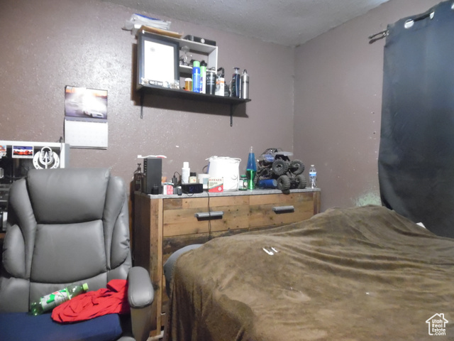 477 Grand Circle Moab, UT 84532 - Photo 11 of 22 View of bedroom
