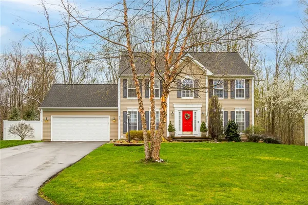 $499,900 | 33 Chadwick Manor, Perinton, NY 14450