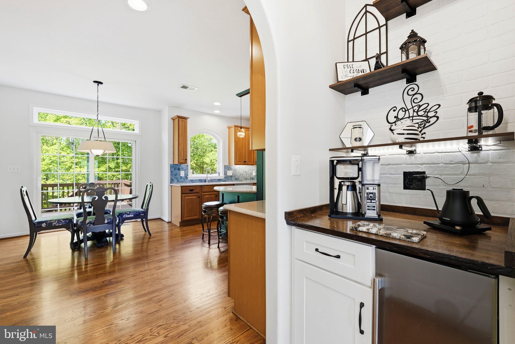 8315 Shimmering Rock Road Gainesville, VA 20155 - Photo 20 of 55 Butler’s Pantry/Coffee Bar