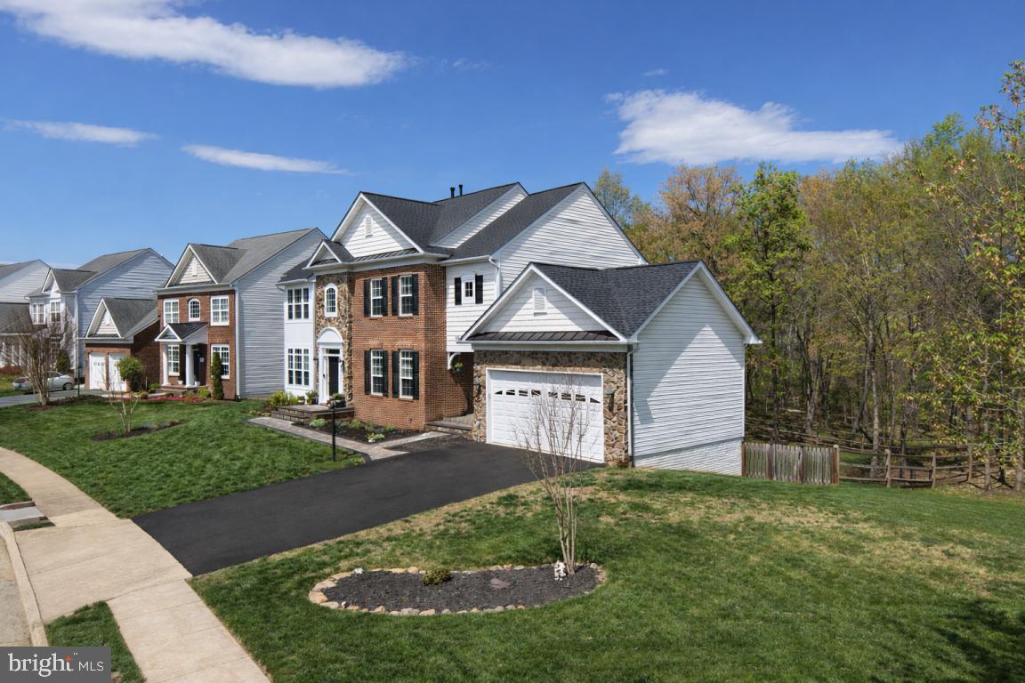 8315 Shimmering Rock Road Gainesville, VA 20155 - Photo 2 of 55 Front Exterior - Driveway