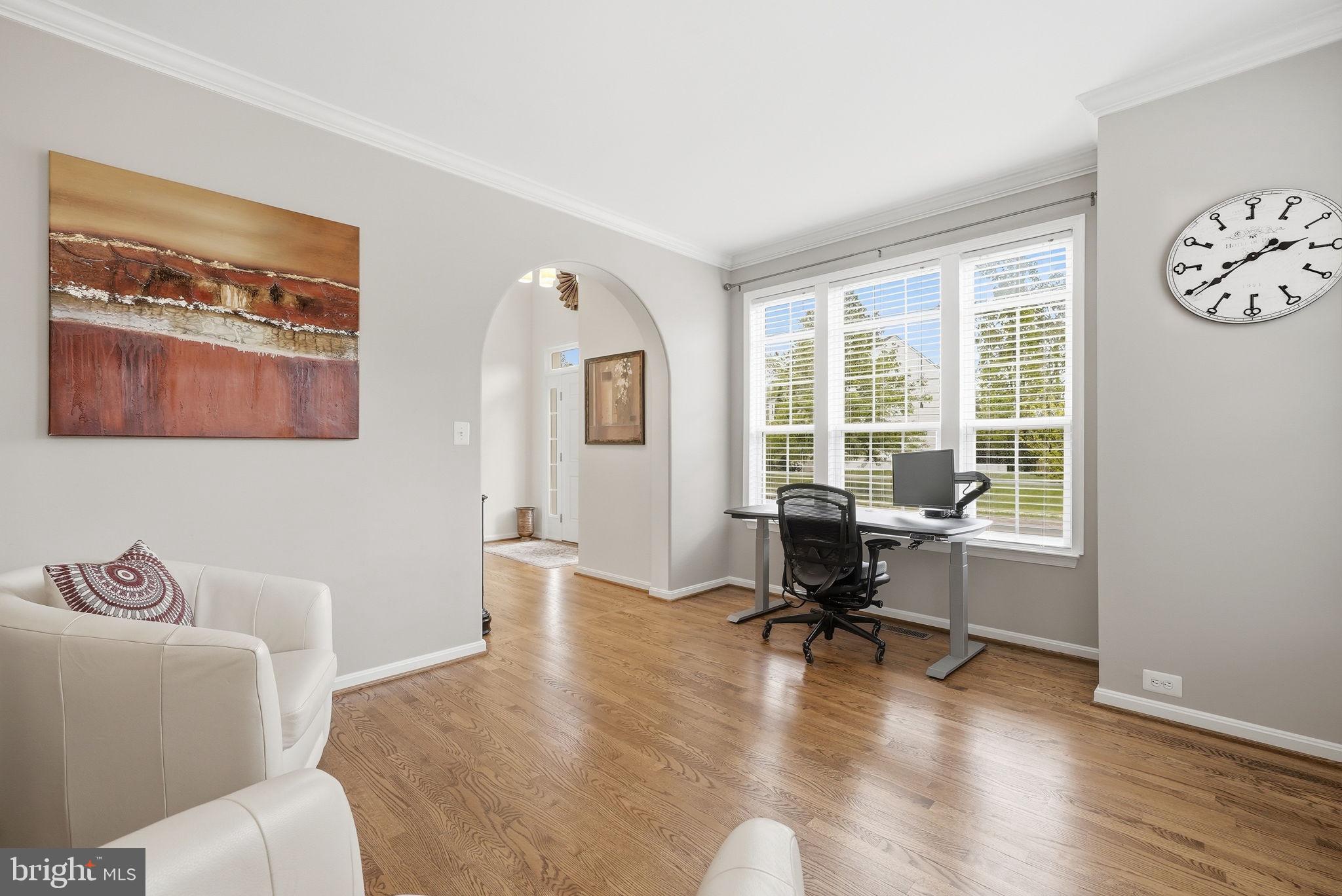 8315 Shimmering Rock Road Gainesville, VA 20155 - Photo 10 of 55 Living Room - Alt View