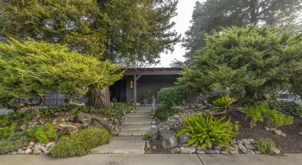 $799,900 | 933 Wendell Way, Woodland, CA 95695